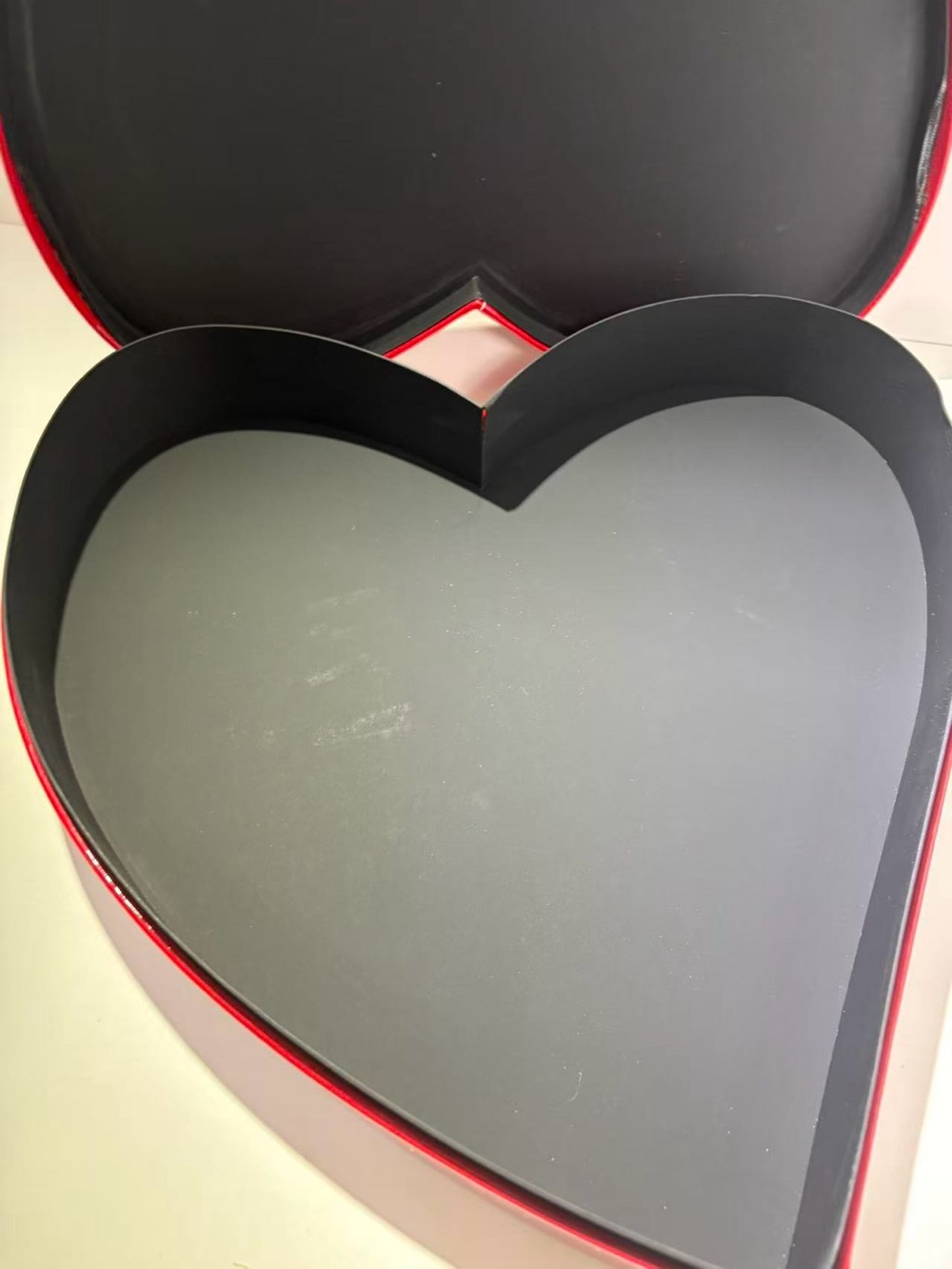 YSL Beauty large size red heart box - Picture 13 of 15
